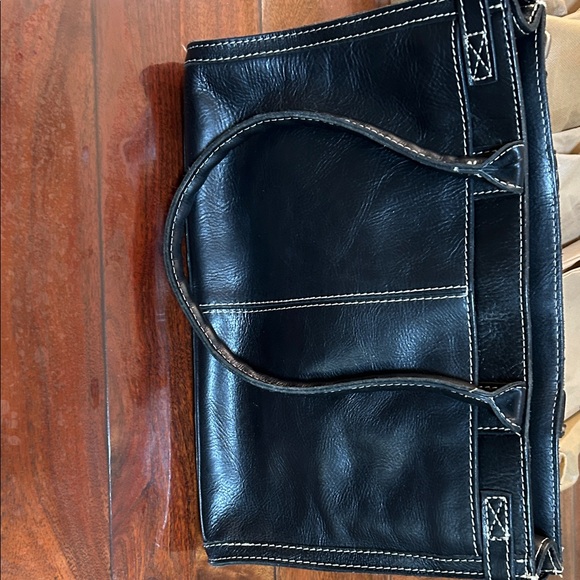 Patricia Nash Black Embossed Shoulder Bag - Picture 3 of 4